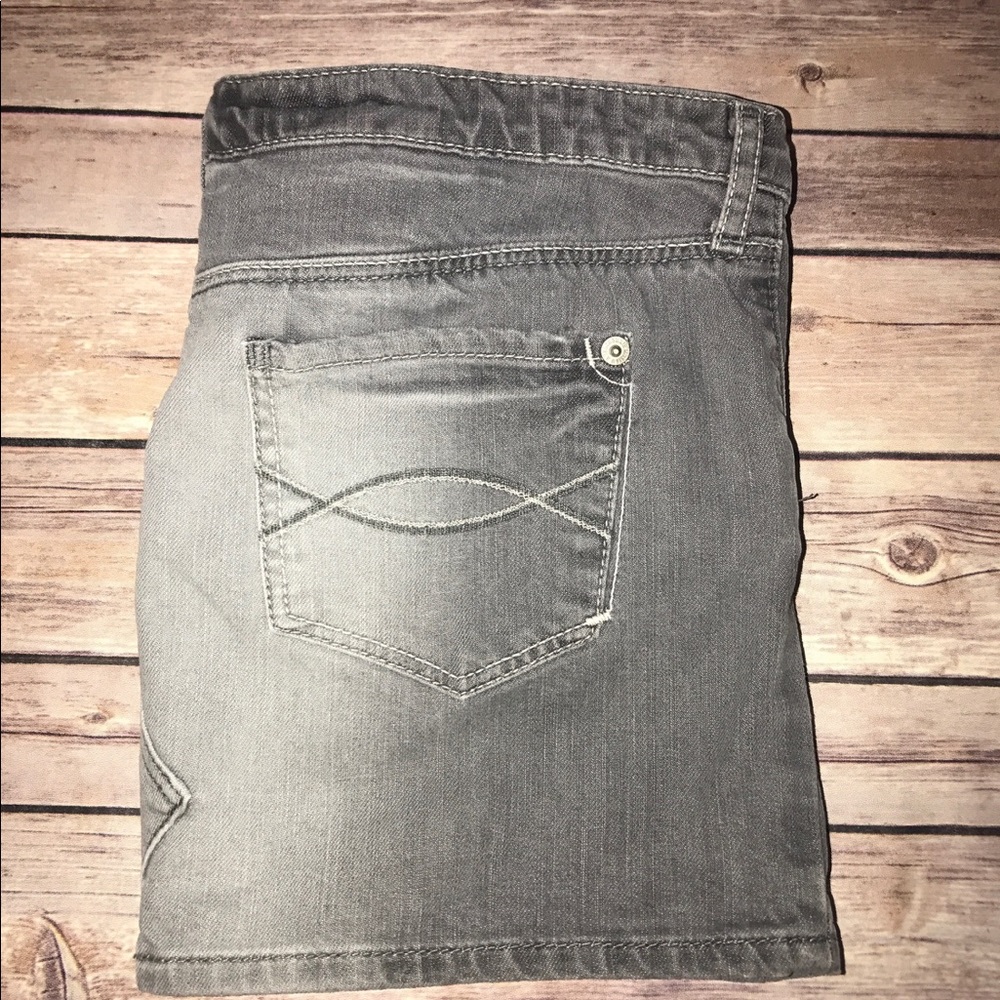 Abercrombie and Fitch Skirt - Picture 4 of 4